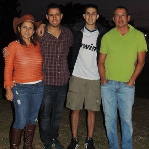 Meet your Posher, Stella